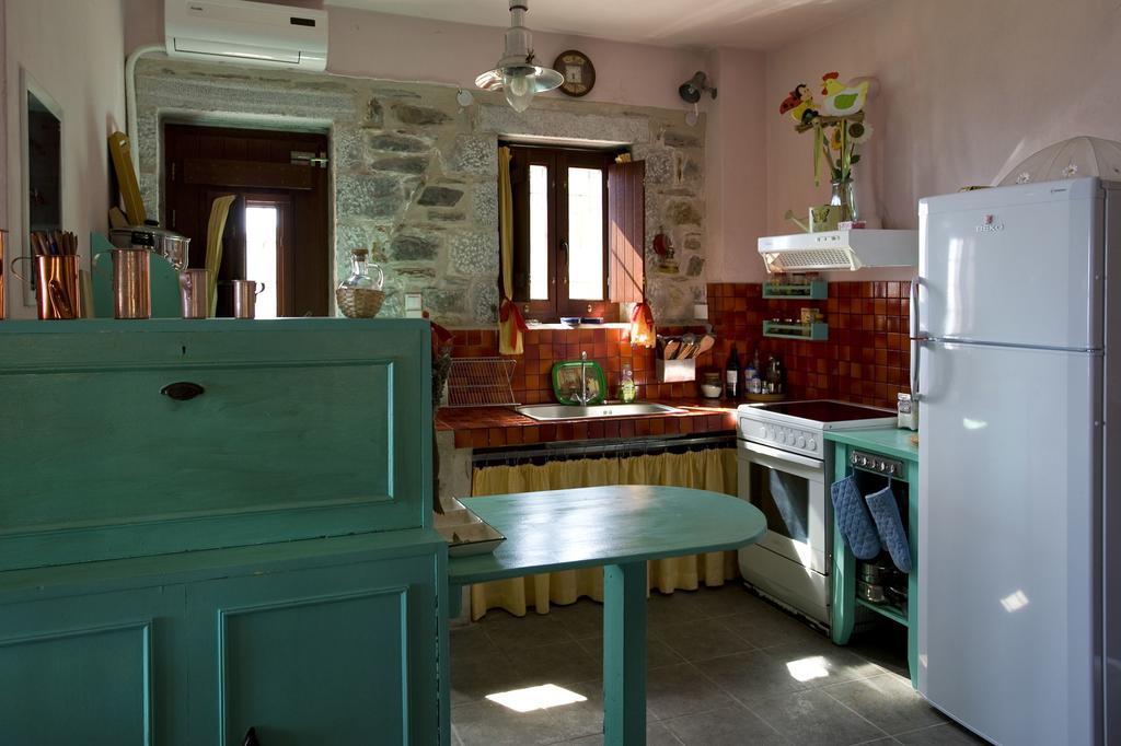 Benos Tower Villa Tsikkalia ภายนอก รูปภาพ